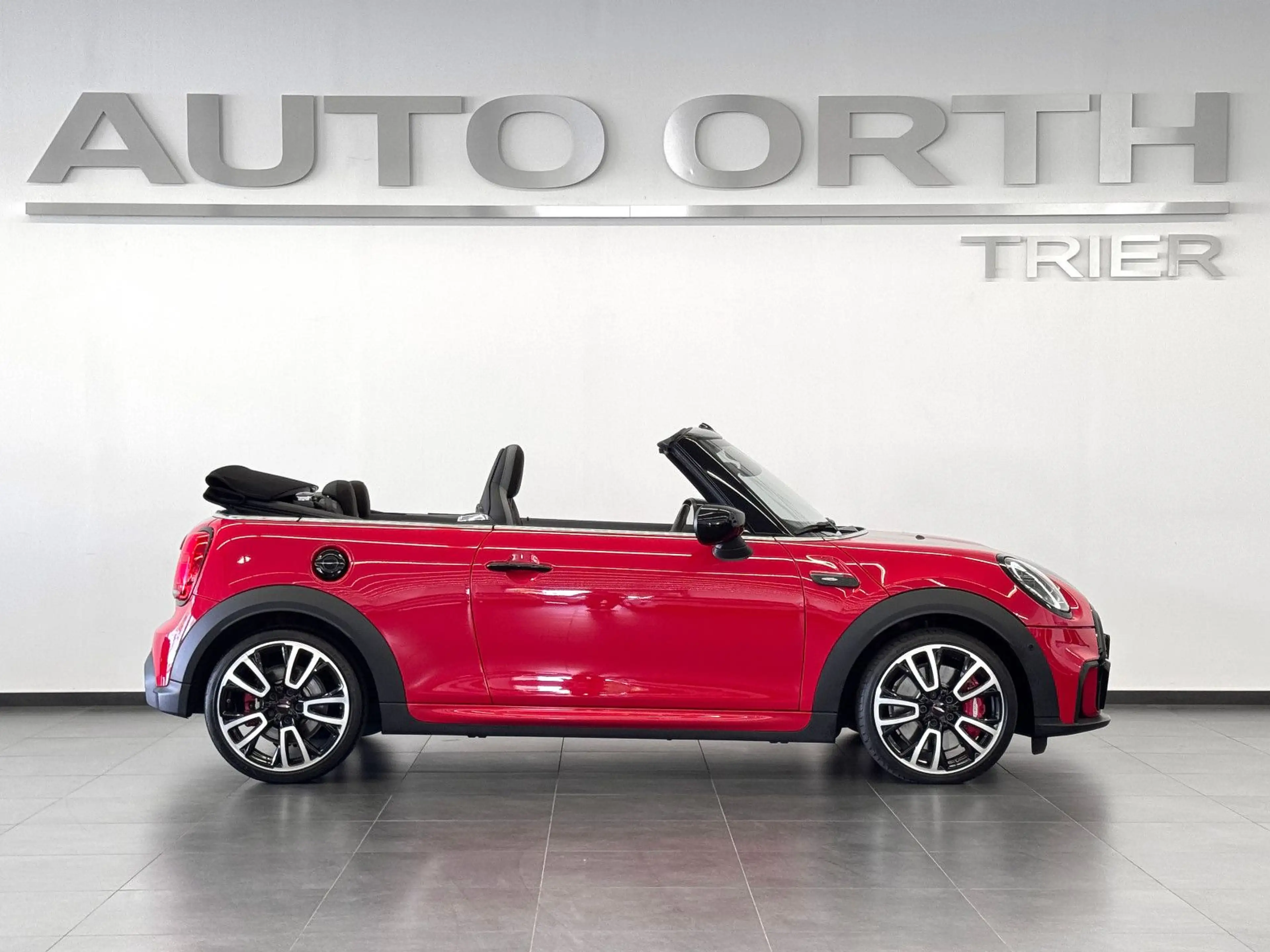 MINI John Cooper Works Cabrio SP-AUT. HUD RFK ACC h/k — photo 5