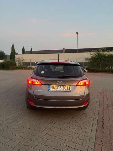 Hyundai i30 i30cw 1.6 CRDi Style