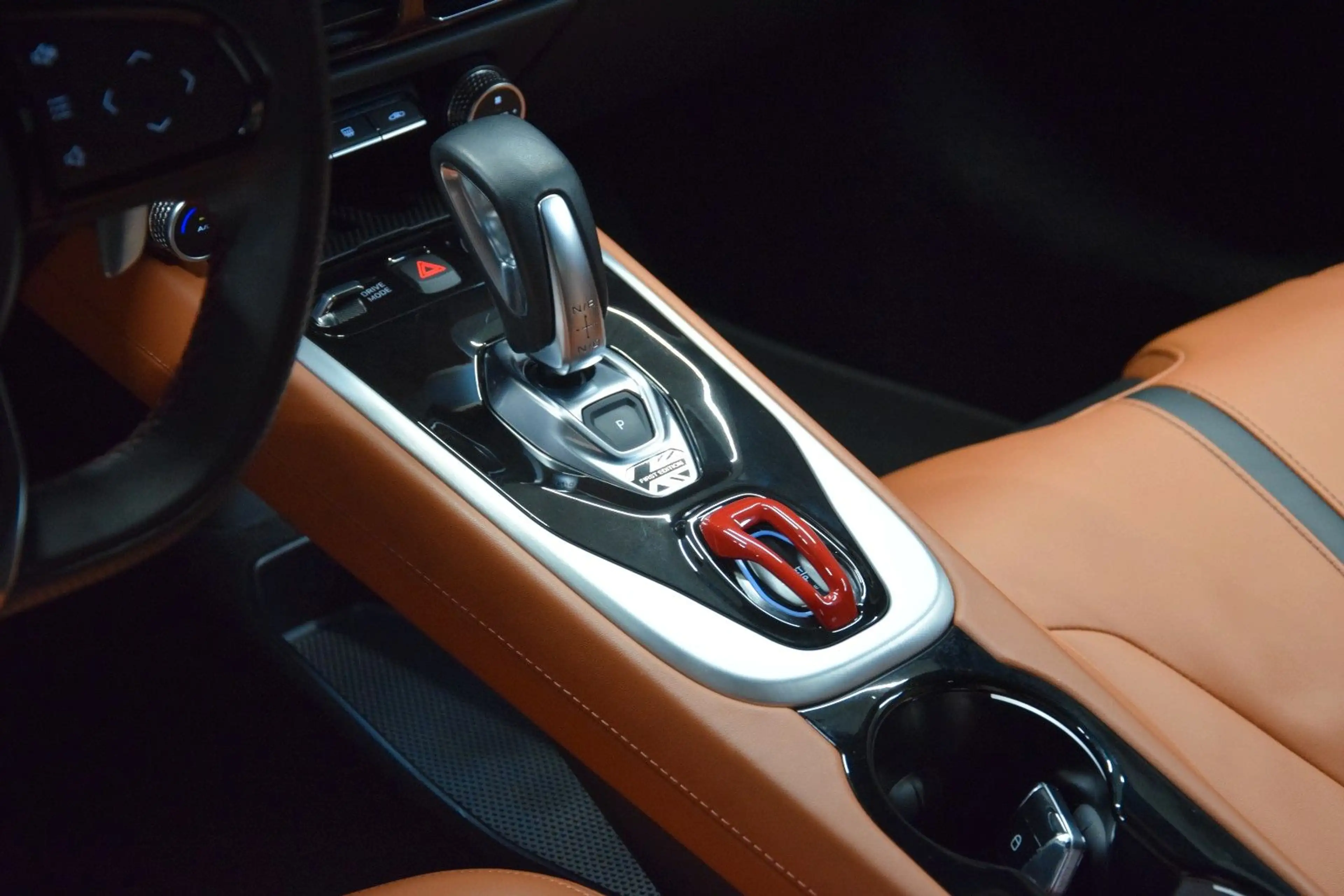 Lotus Emira 2.0 Turbo First Edition Leder beige — photo 19