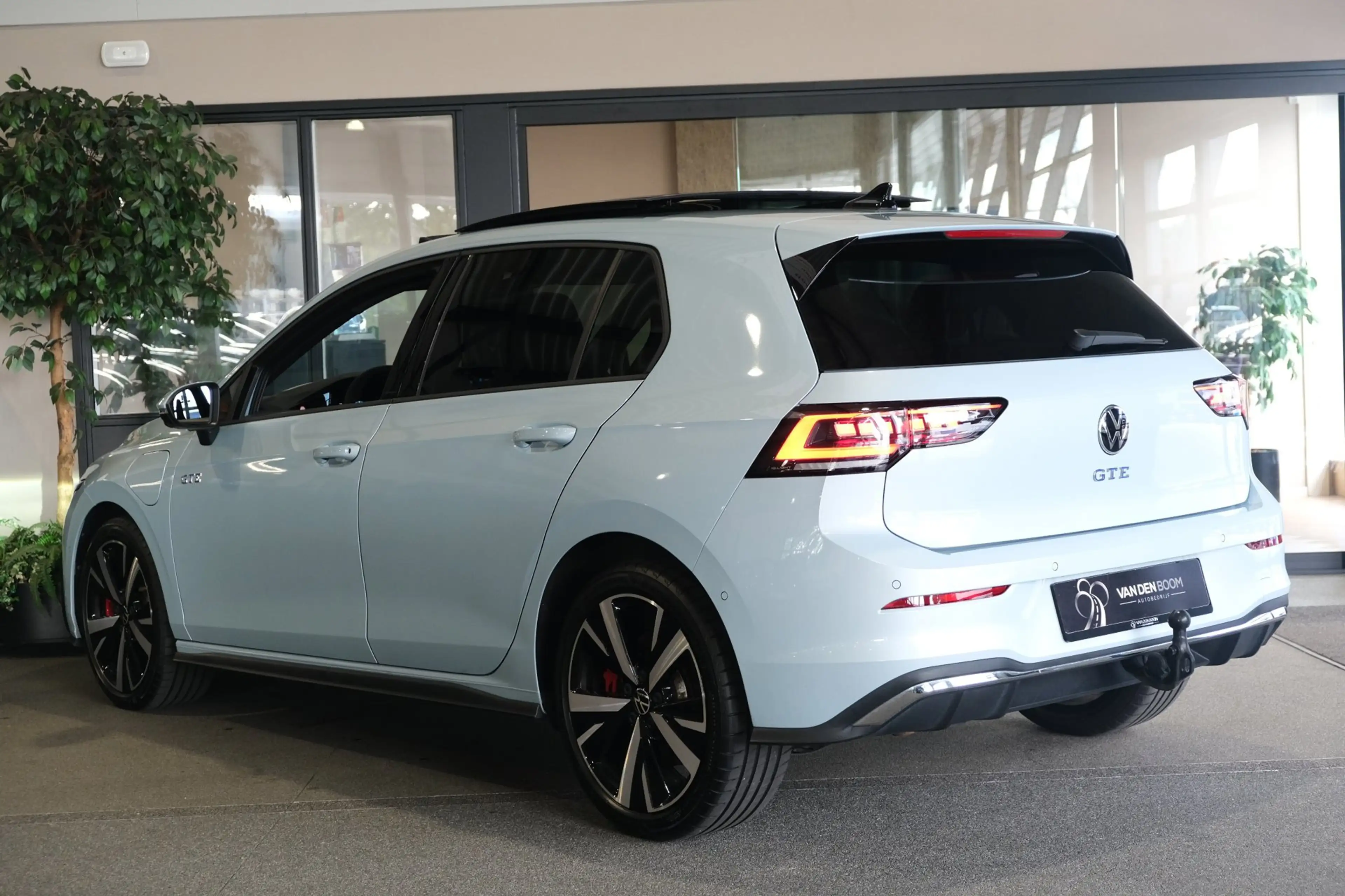 Volkswagen Golf GTE 8.5 1.5 eHybrid 272PK Facelift Pano Volleder 360Ca — photo 2