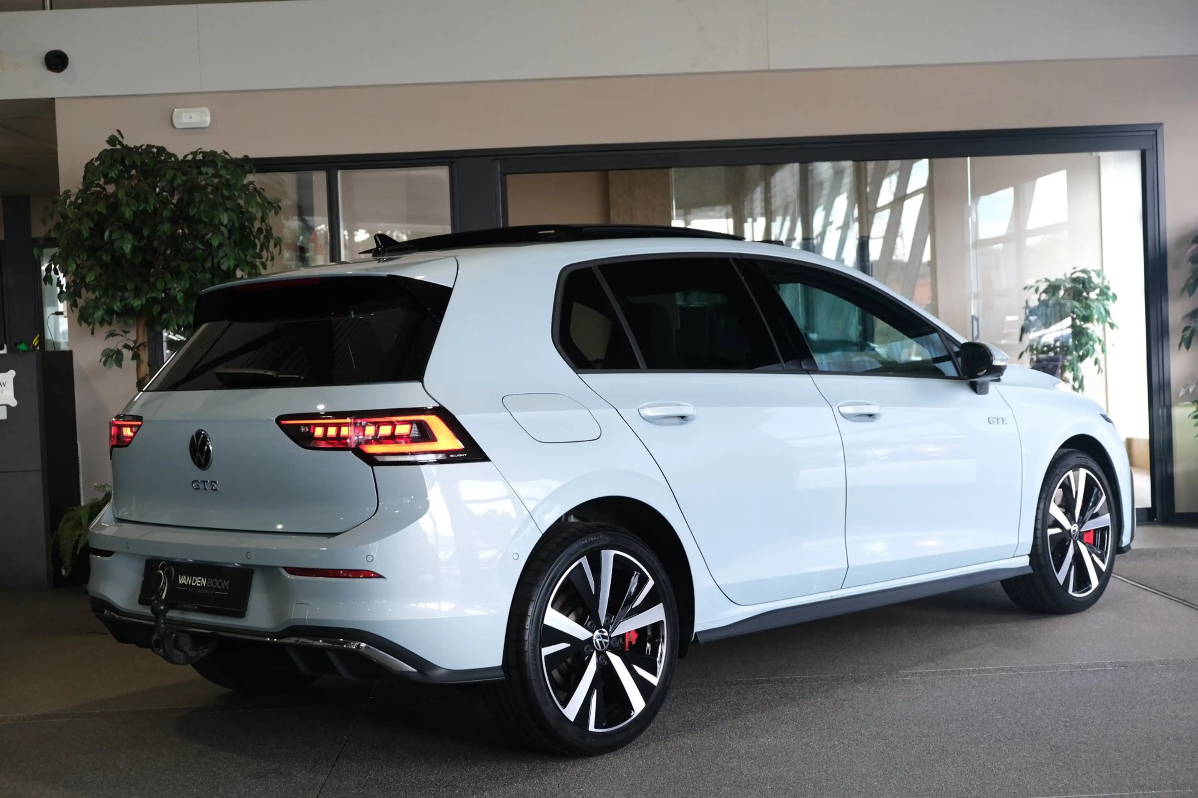 Volkswagen Golf GTE 8.5 1.5 eHybrid 272PK Facelift Pano Volleder 360Ca — photo 8
