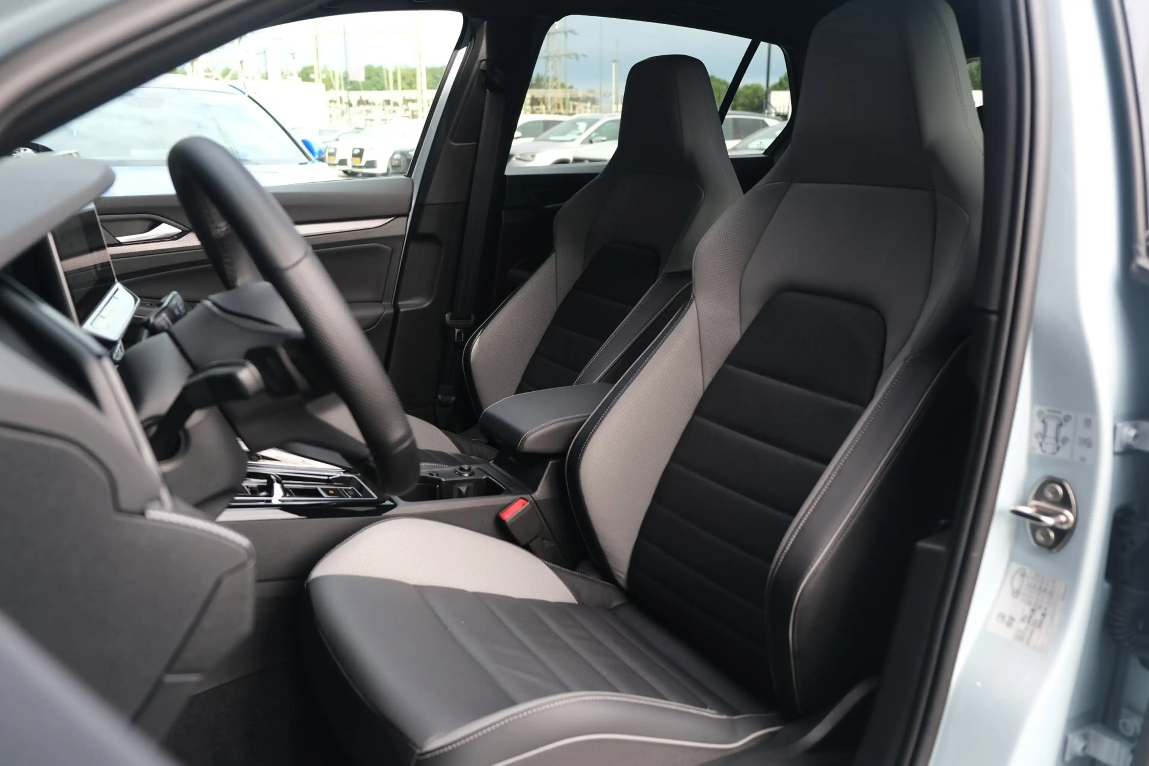 Volkswagen Golf GTE 8.5 1.5 eHybrid 272PK Facelift Pano Volleder 360Ca — photo 5