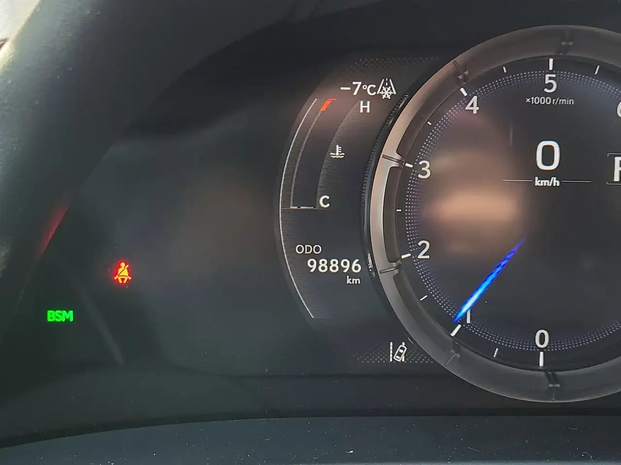 Lexus ES снимка Lexus ES