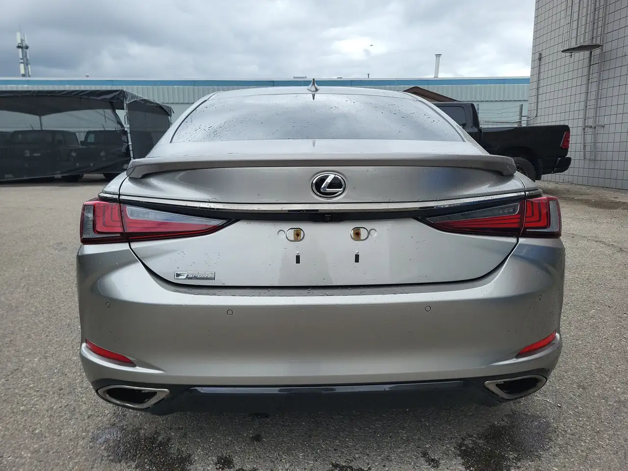Lexus ES снимка Lexus ES