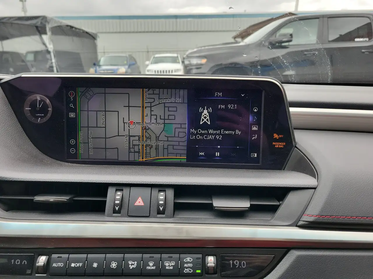 Lexus ES снимка Lexus ES