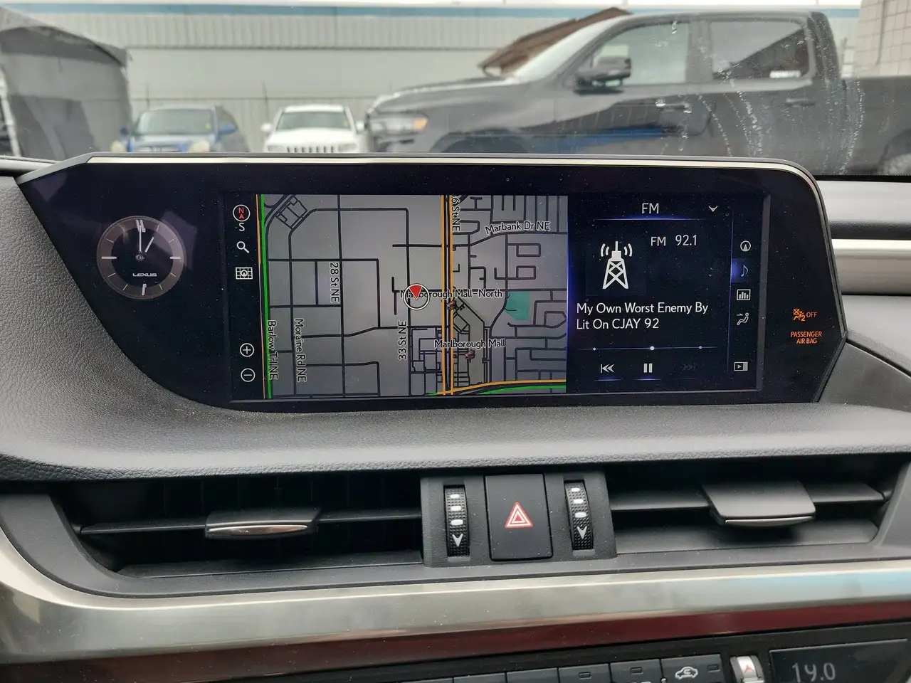 Lexus ES снимка Lexus ES