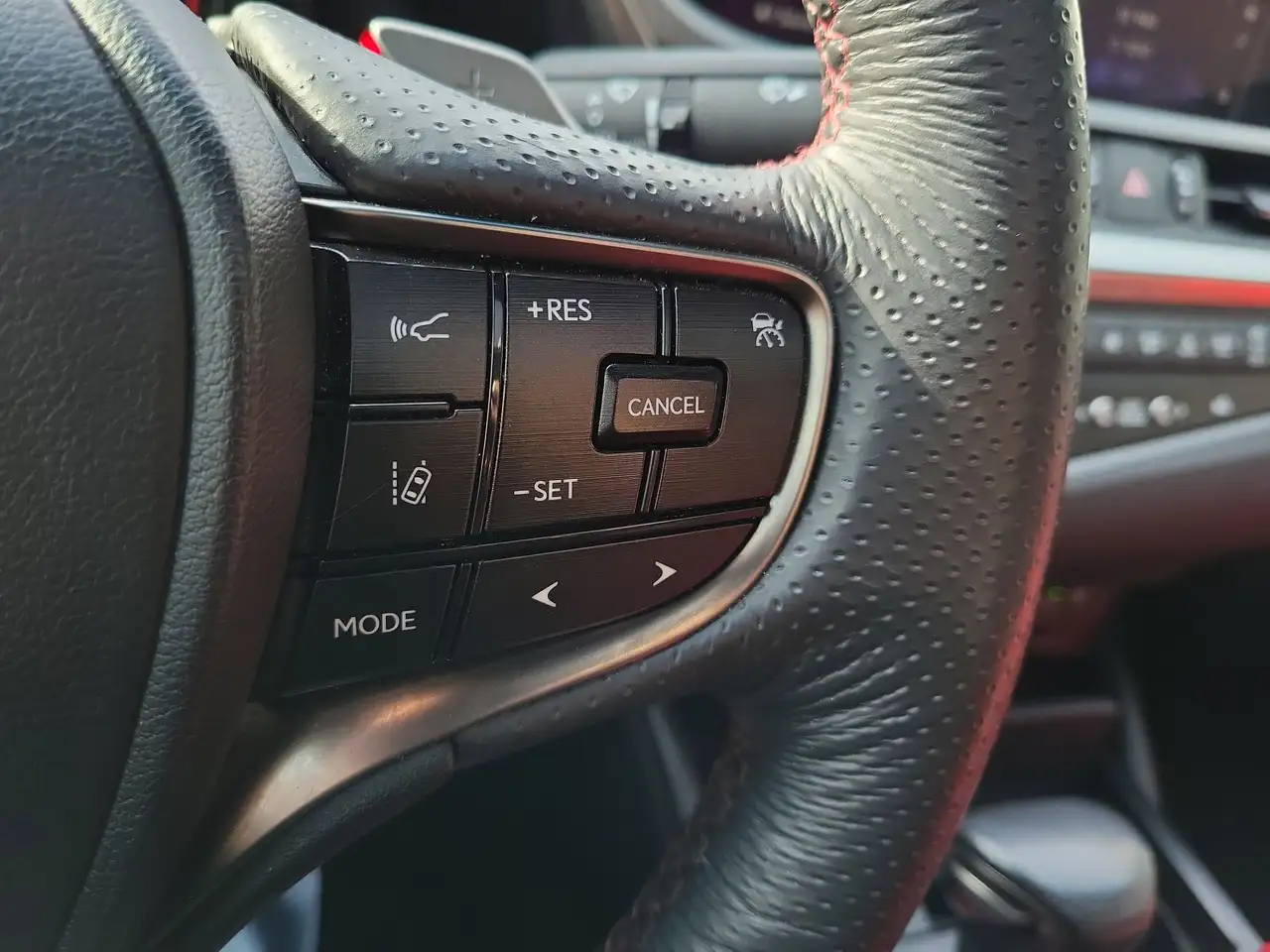 Lexus ES снимка Lexus ES