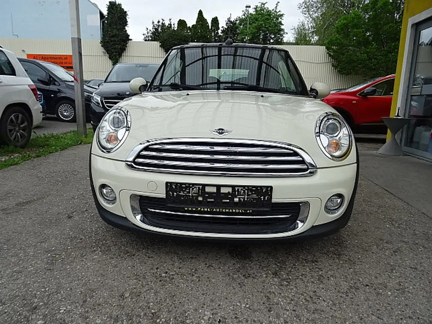 MINI Cooper Cabrio MINI COOPER Cabrio Austrian Chilli  1,6 Beige - 1