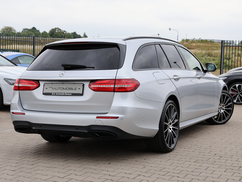 Mercedes-Benz E 350 d T AMG Line - PANO BURMESTER NIGHT — photo 14