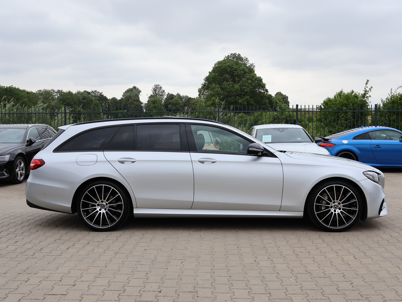 Mercedes-Benz E 350 d T AMG Line - PANO BURMESTER NIGHT — photo 6