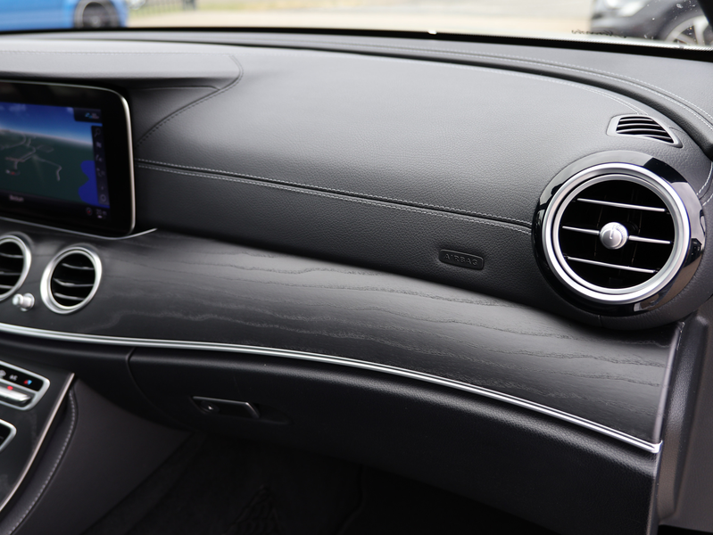 Mercedes-Benz E 350 d T AMG Line - PANO BURMESTER NIGHT — photo 30
