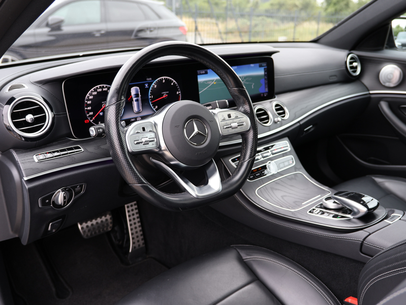 Mercedes-Benz E 350 d T AMG Line - PANO BURMESTER NIGHT — photo 24