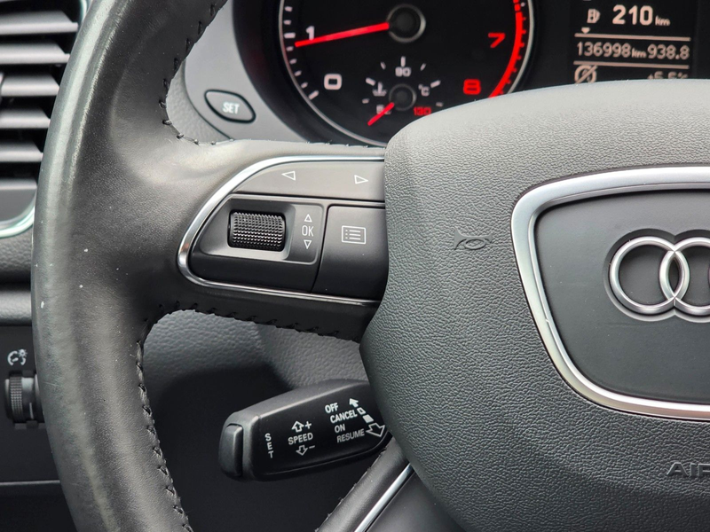 Audi Q3 2.0 TFSI quattro *LEDER*8Fach Berreift — photo 35