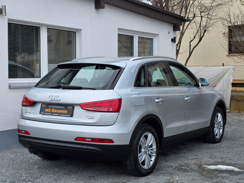 Audi Q3 2.0 TFSI quattro *LEDER*8Fach Berreift — photo 9