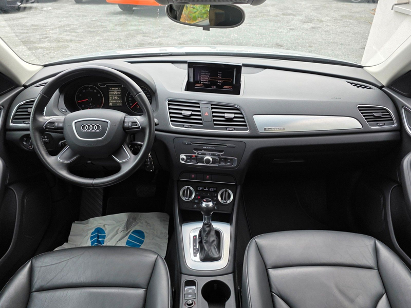 Audi Q3 2.0 TFSI quattro *LEDER*8Fach Berreift — photo 32