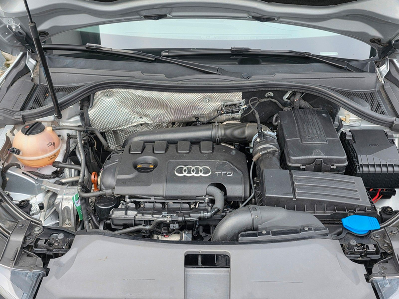 Audi Q3 2.0 TFSI quattro *LEDER*8Fach Berreift — photo 16
