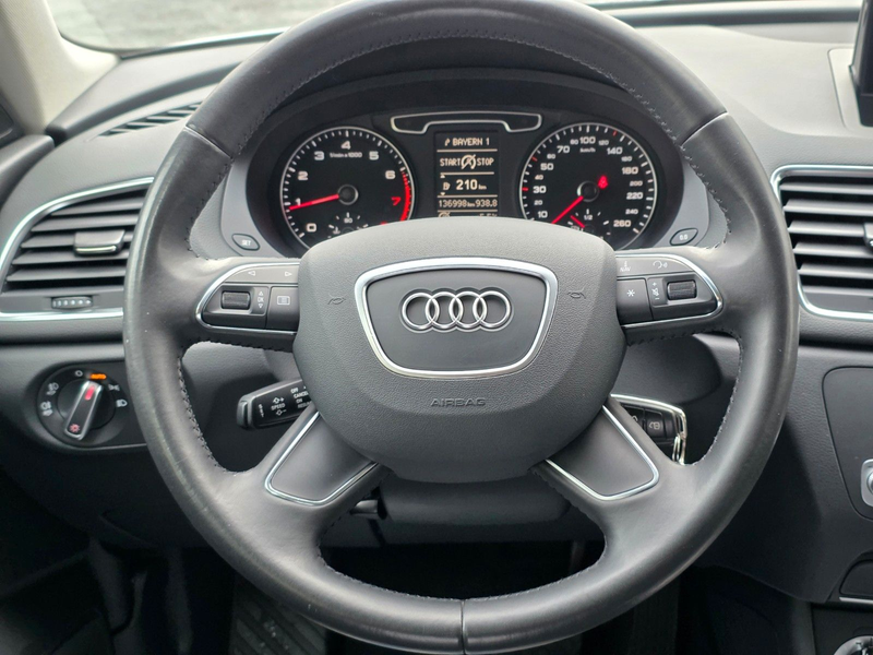 Audi Q3 2.0 TFSI quattro *LEDER*8Fach Berreift — photo 34