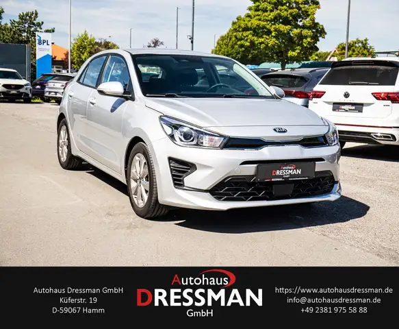 Kia Rio view 3