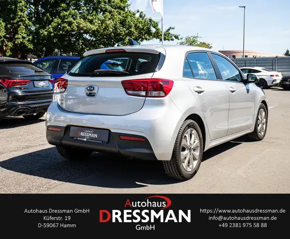 Kia Rio view 4