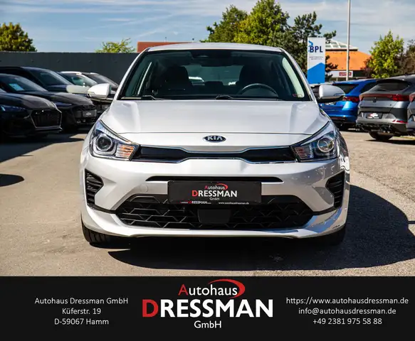 Kia Rio view 2
