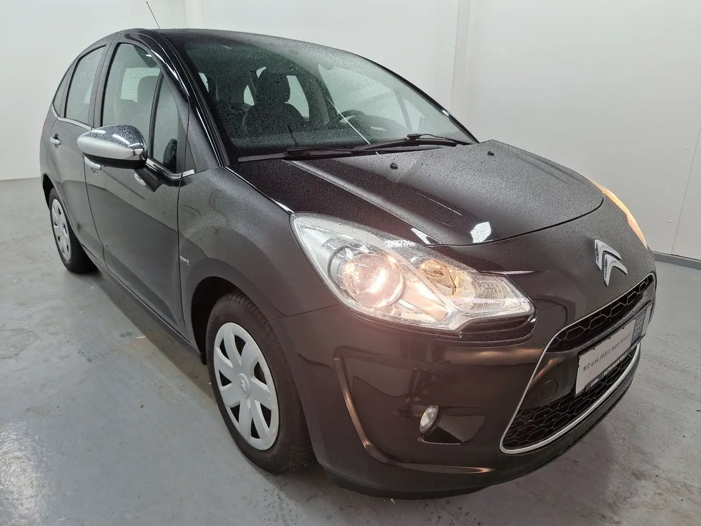 Citroen C3 1.2 VTi PureTech Selection Klima Schwarz - 2