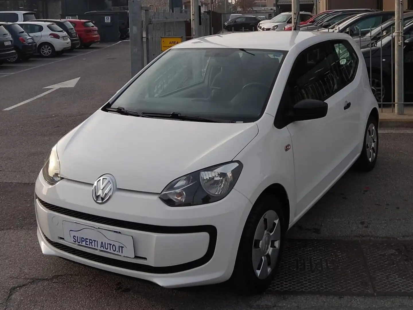 Volkswagen up! up! 3p 1.0 Club tagliandi e km vw neopatentati Blanco - 1