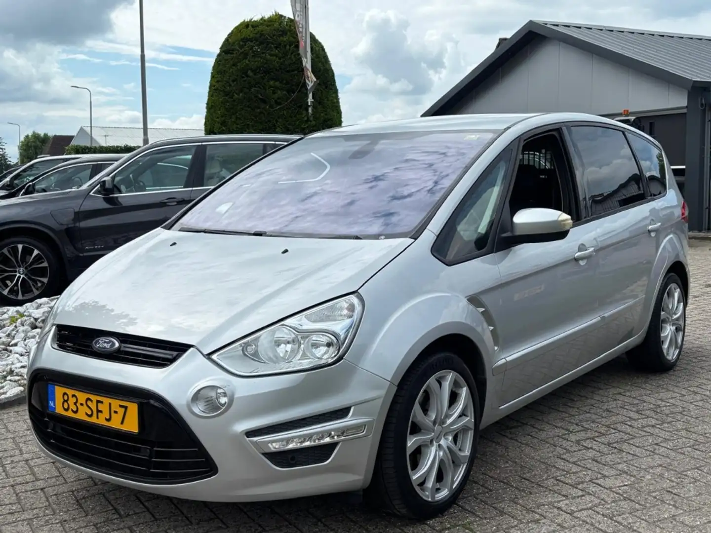 Ford S-Max 1.6 Benzine 2011 Grijs Sportvelgen Grijs - 1