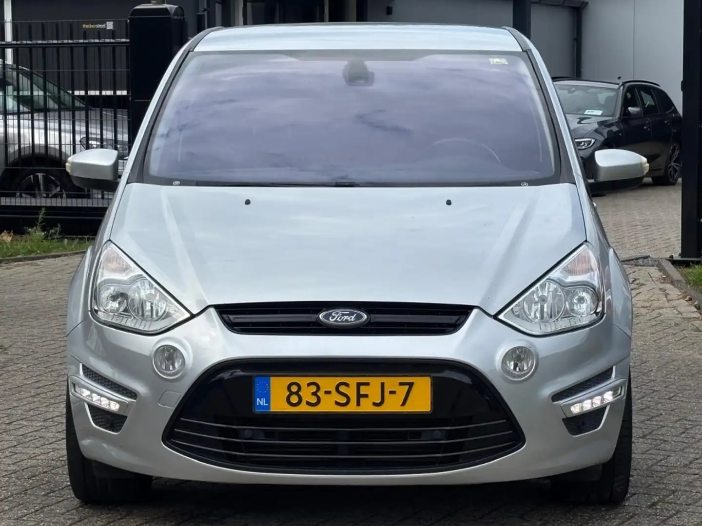Ford S-Max 1.6 Benzine 2011 Grijs Sportvelgen Grijs - 2