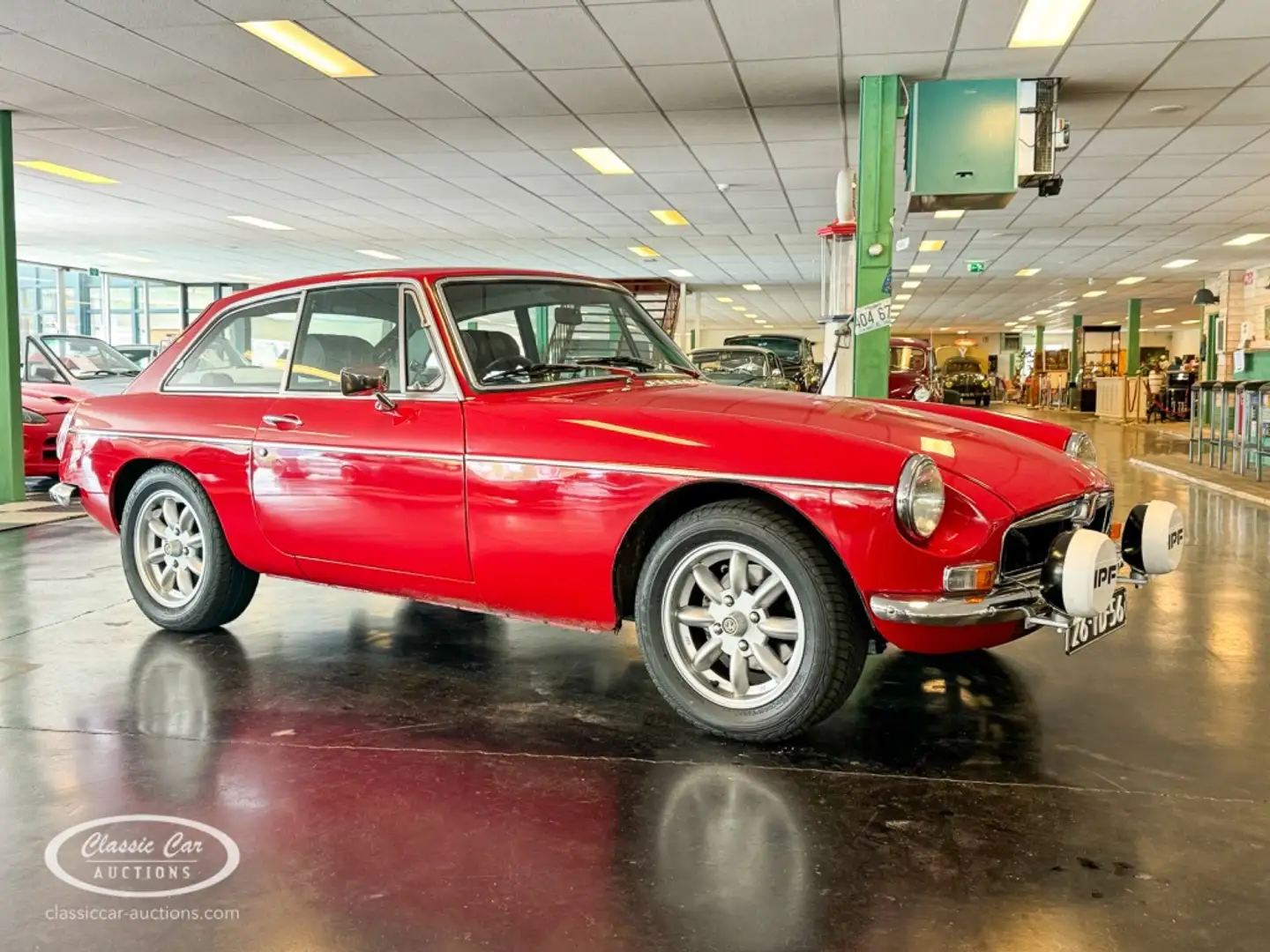 MG MGB GT V8  - ONLINE AUCTION Rojo - 1