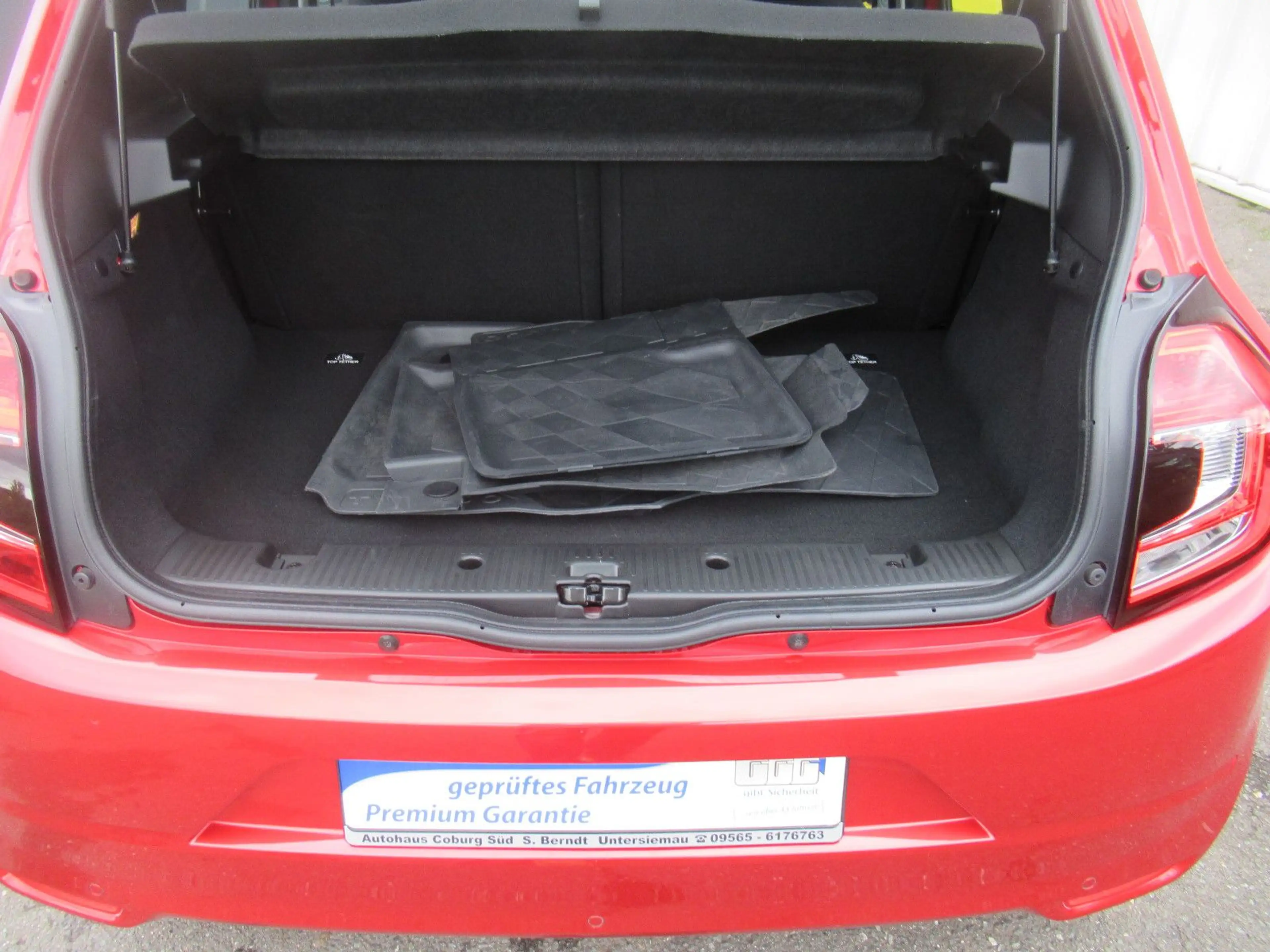 Renault Twingo Equilibre KLIMA NAVI SHZG PDC TEMPO. DAB+ — photo 24