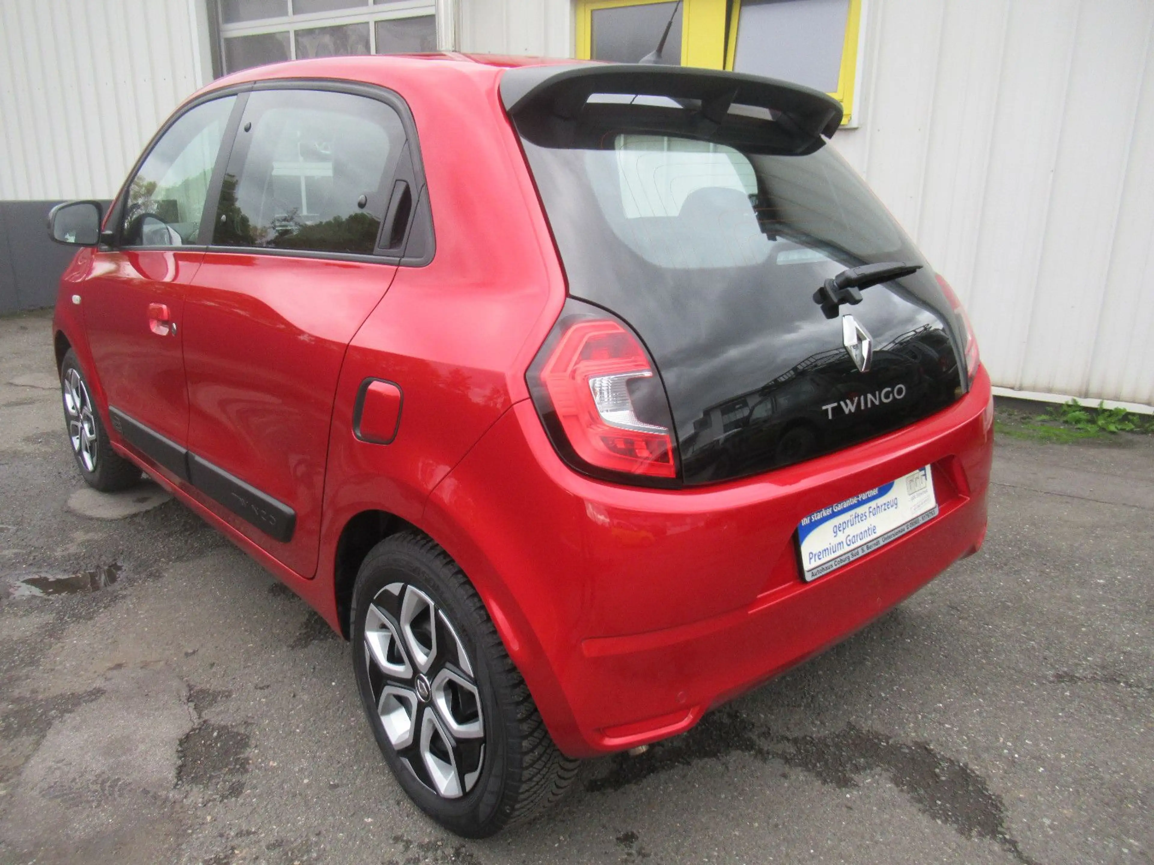 Renault Twingo Equilibre KLIMA NAVI SHZG PDC TEMPO. DAB+ — photo 7