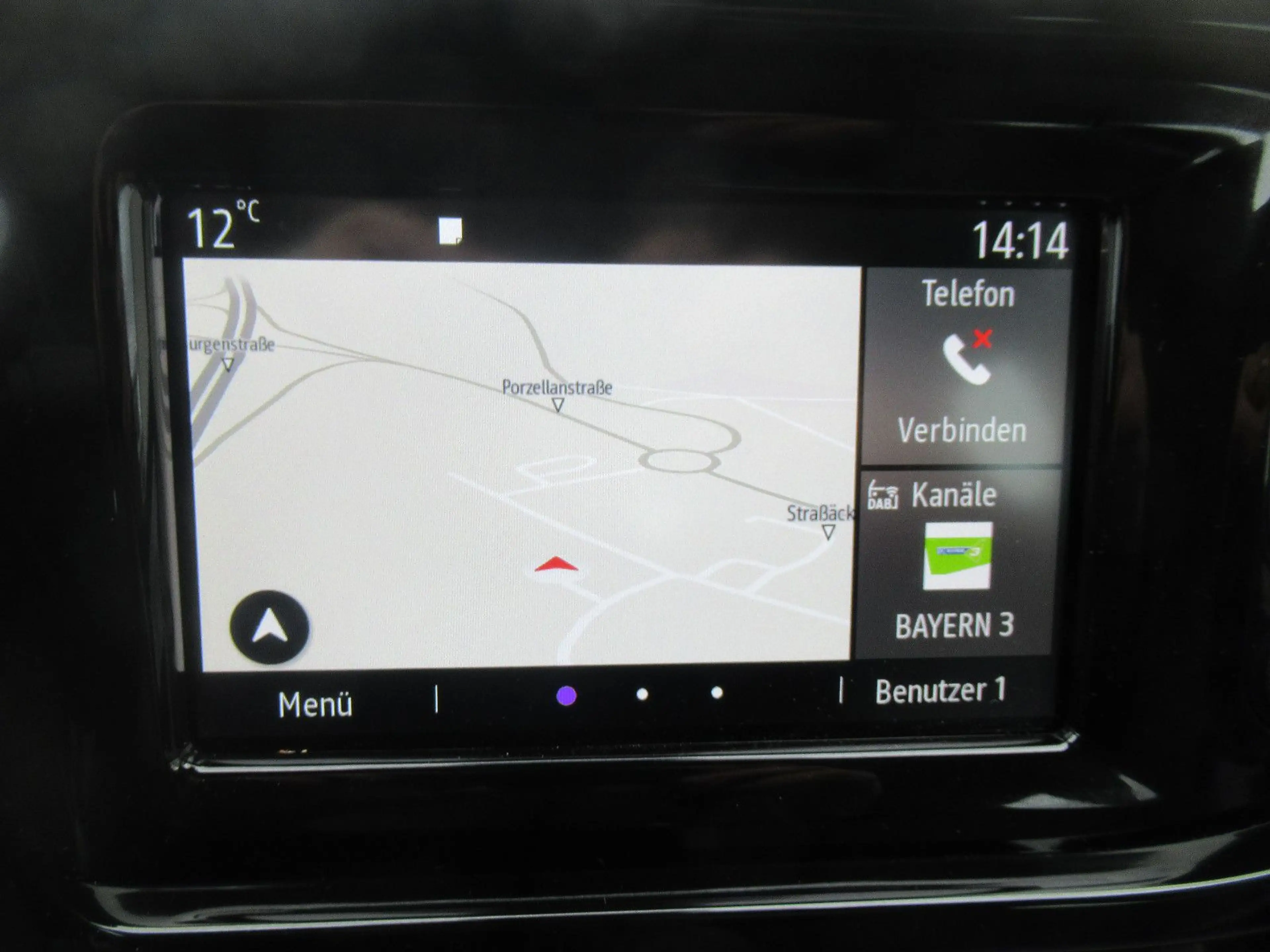 Renault Twingo Equilibre KLIMA NAVI SHZG PDC TEMPO. DAB+ — photo 13