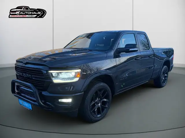 RAM 1500 Quad Cab Long Bed / Laramie / Black Edition