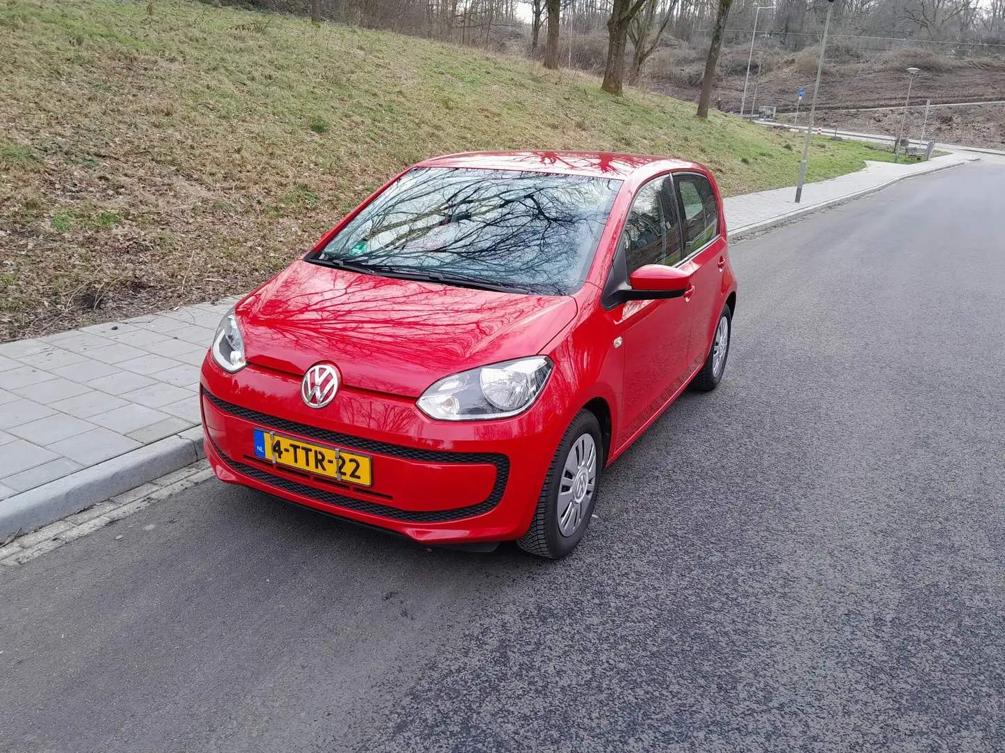 Volkswagen up! up! 1.0 move up! BlueM. Rood - 1