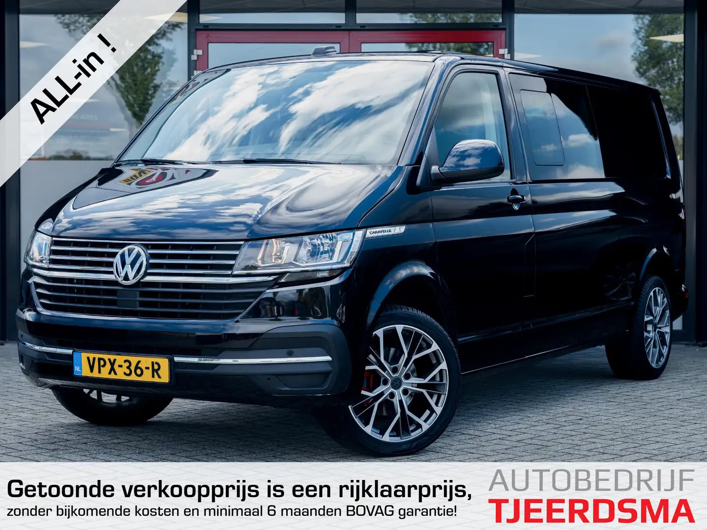 Volkswagen T6.1 Transporter 2.0 TDI L2H1 30 DC Caravelle Highline | Trekhaak | Noir - 1