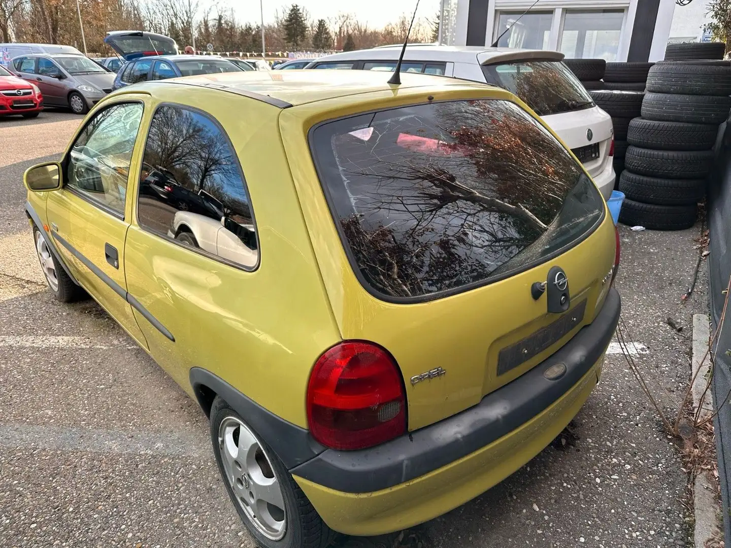 Opel Corsa 1.0 Benzin Klima žuta - 1