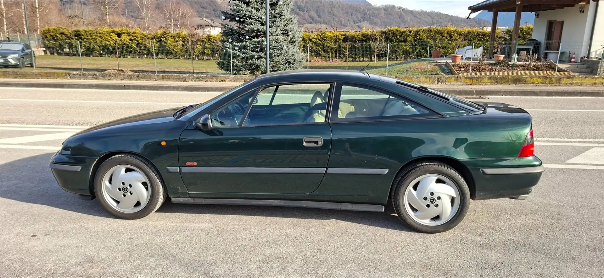 Opel Calibra 2.0i turbo 16v 4x4 Grün - 1