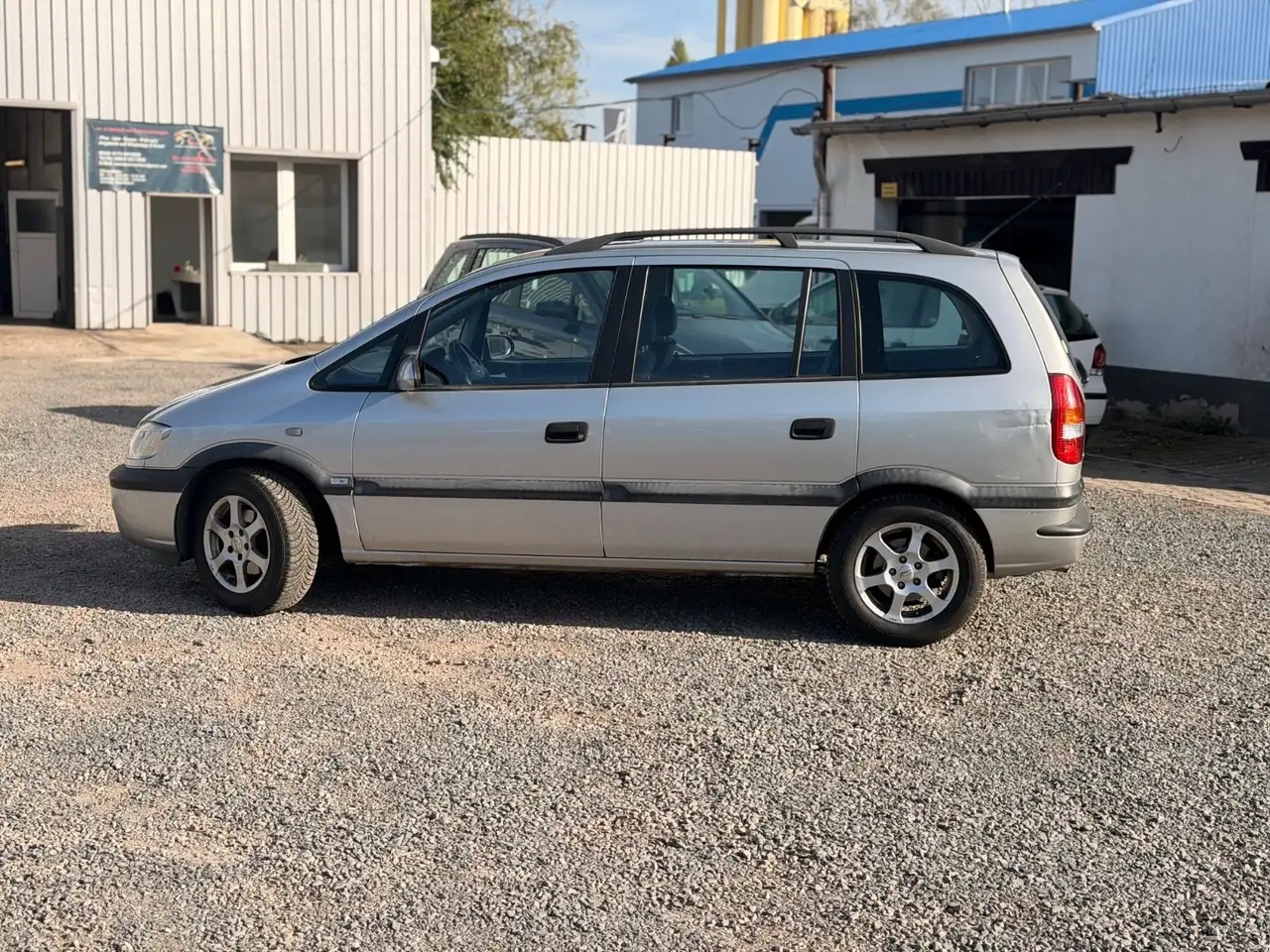 Opel Zafira 1.8 16V Elegance, foto 8