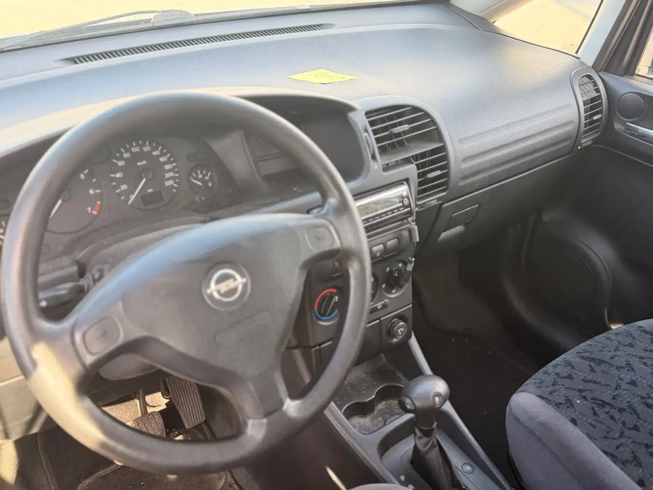 Opel Zafira 1.8 16V Elegance, foto 9