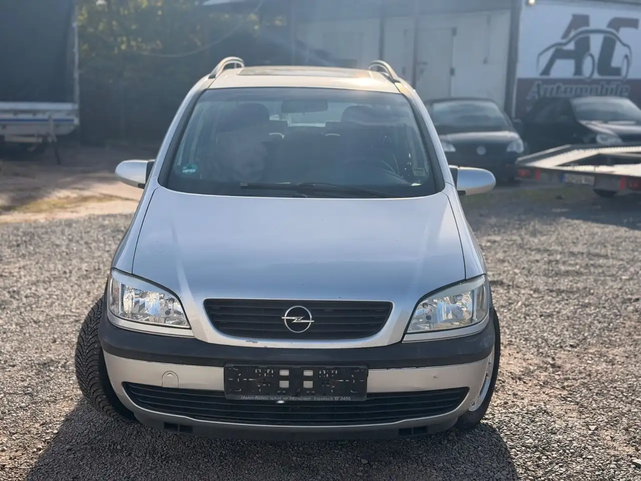 Opel Zafira 1.8 16V Elegance, foto 2