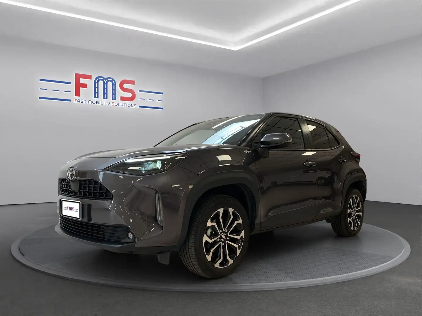 Toyota Yaris Cross Yaris Cross 1.5h Trend fwd 116cv e-cvt Gris - 1