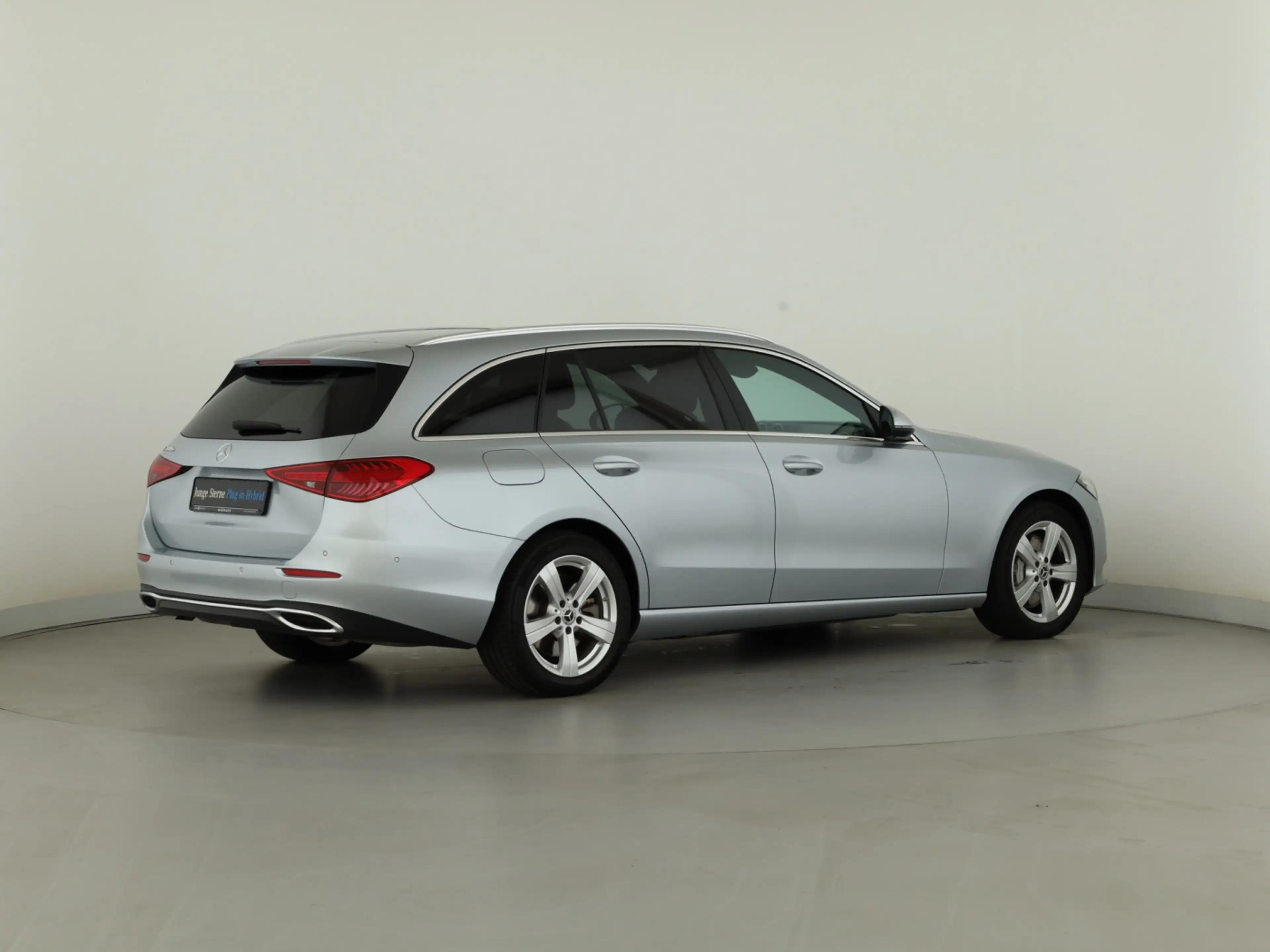 Mercedes-Benz C 300 e T **Avantgarde*AHK*Panorama*LED*Kamera** — photo 6