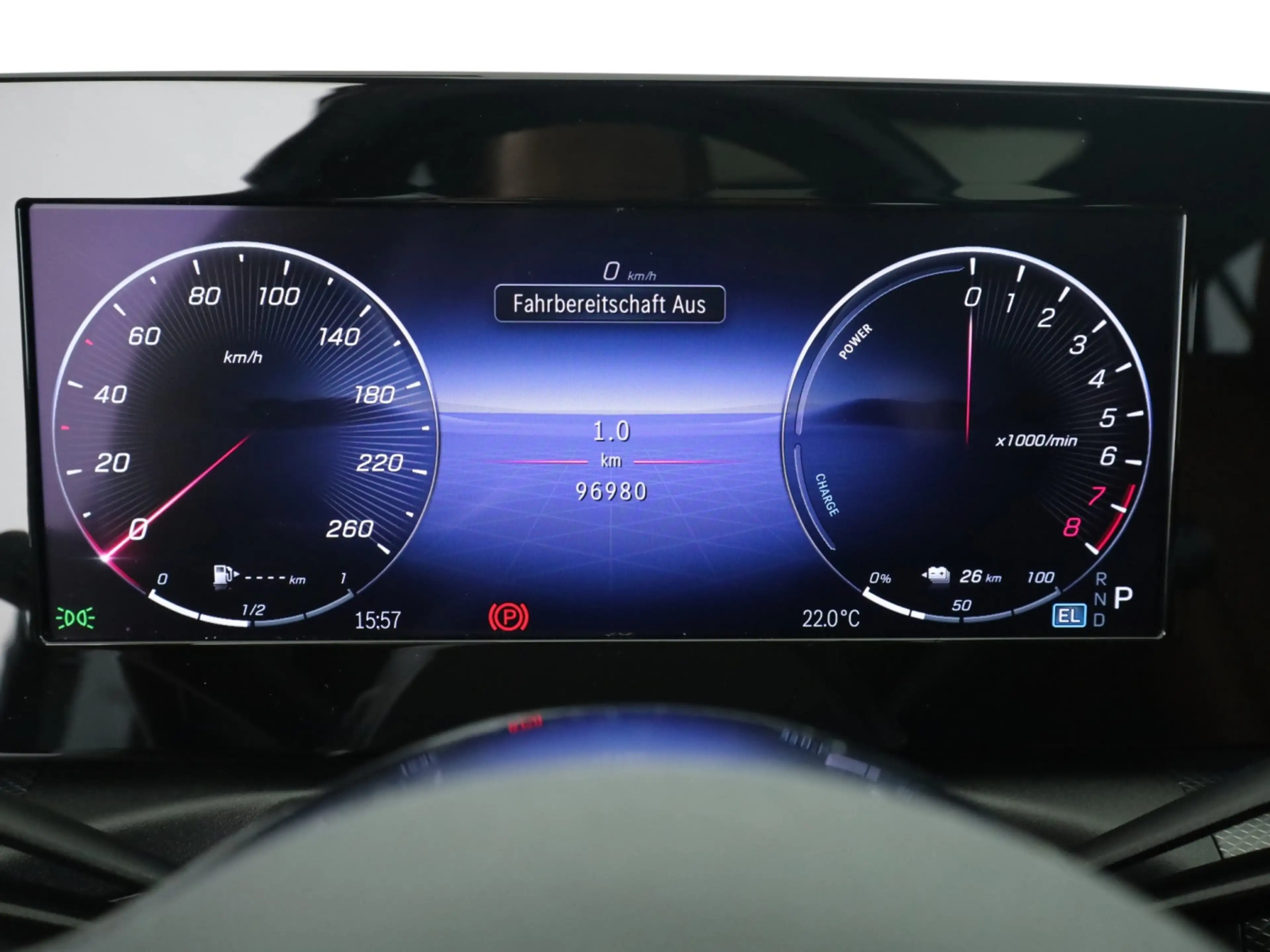 Mercedes-Benz C 300 e T **Avantgarde*AHK*Panorama*LED*Kamera** — photo 12