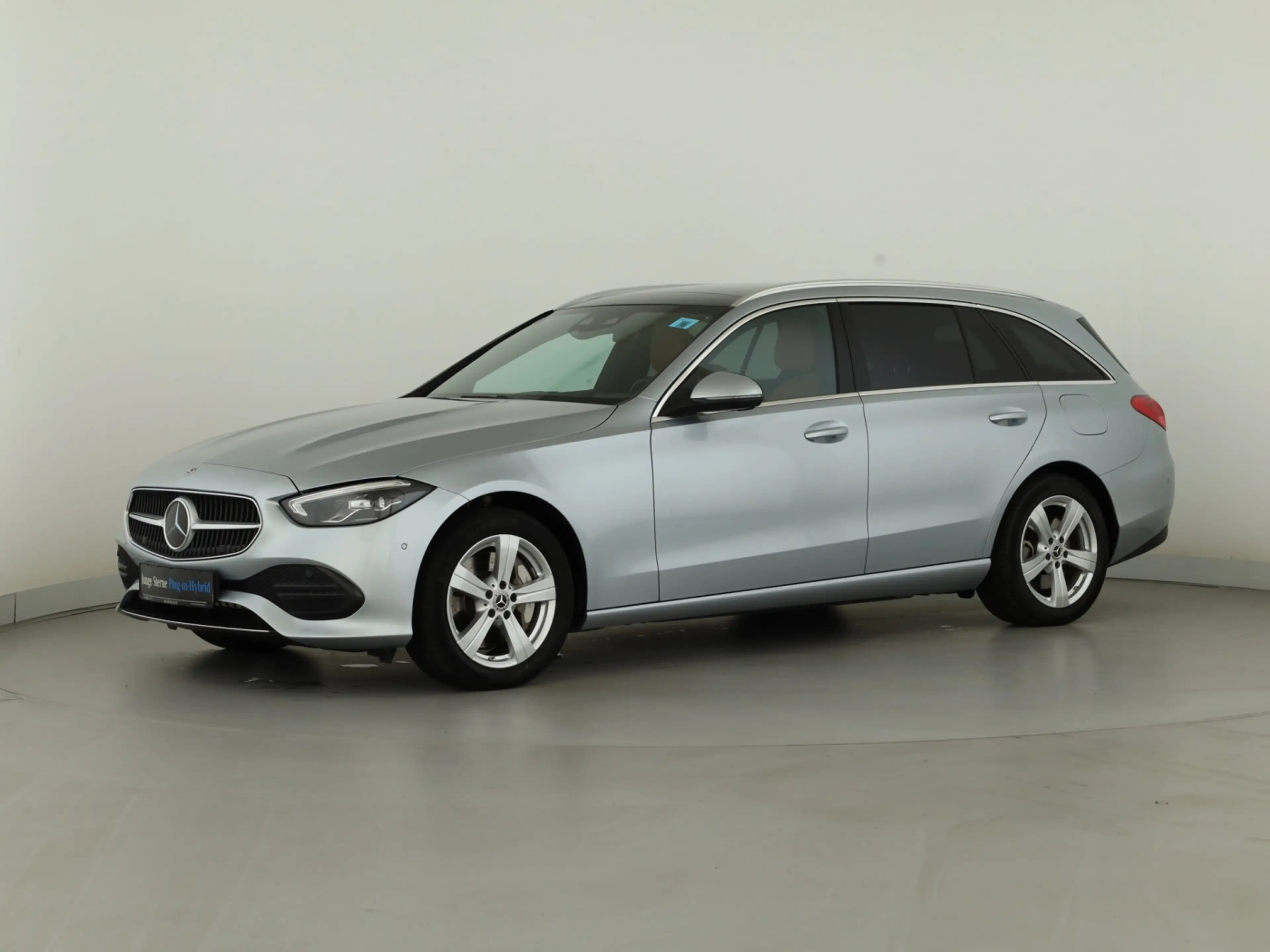 Mercedes-Benz C 300 e T **Avantgarde*AHK*Panorama*LED*Kamera** — photo 5
