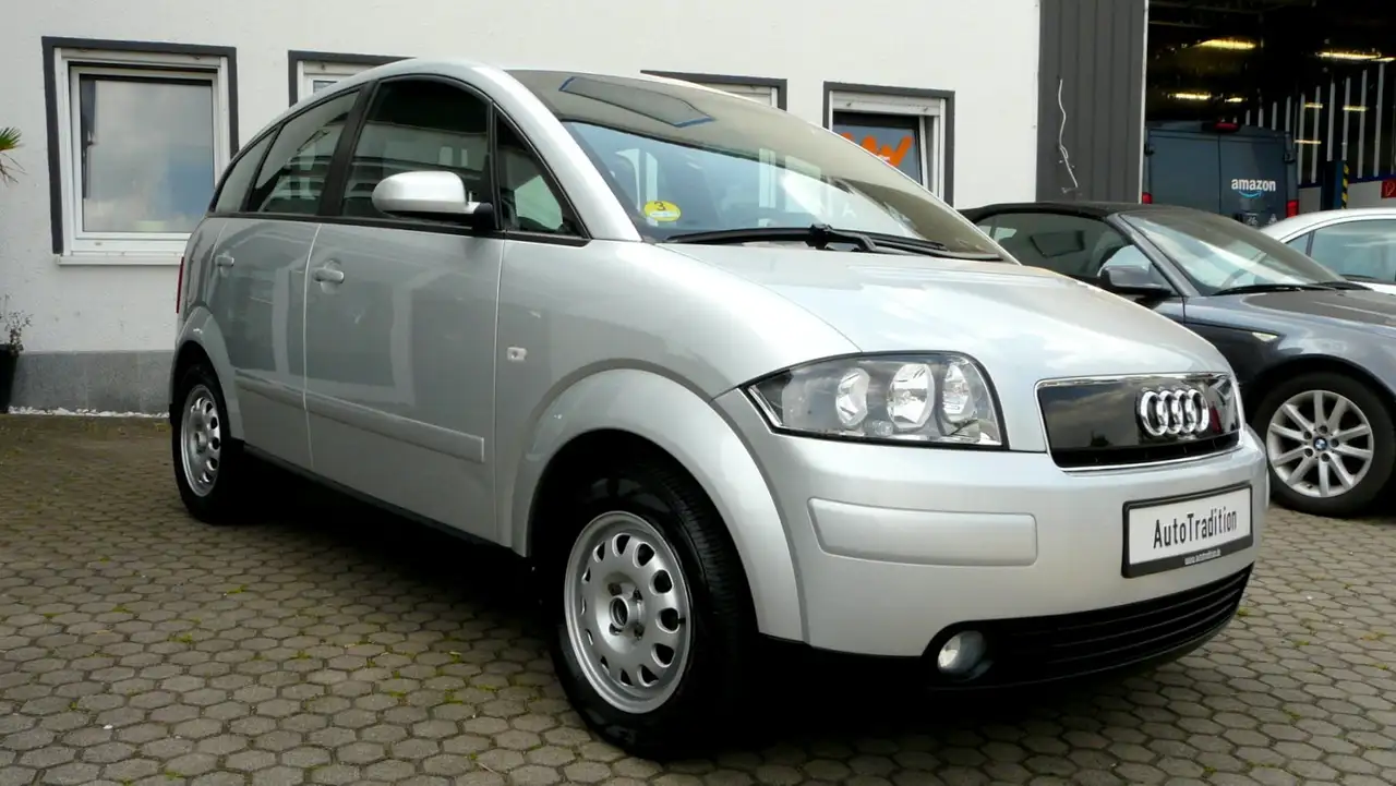 Audi A2 1.2 TDI 3L aus erster Hand im beispielhaften Zustd, foto 4