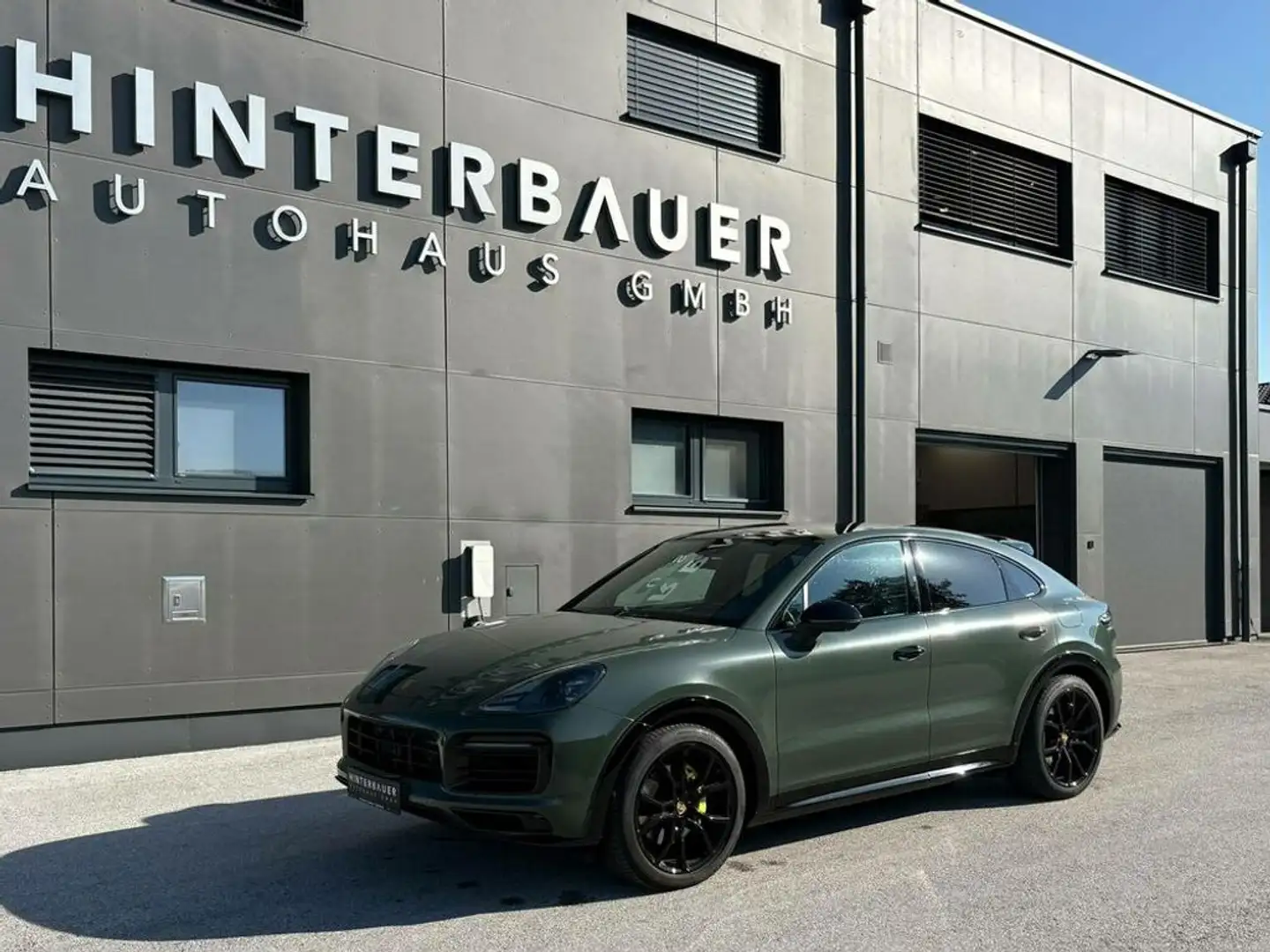 Porsche Cayenne E-Hybrid*LUFTFED*BOSE®*PANO*HEADUP*21''ZOLL Schwarz - 1