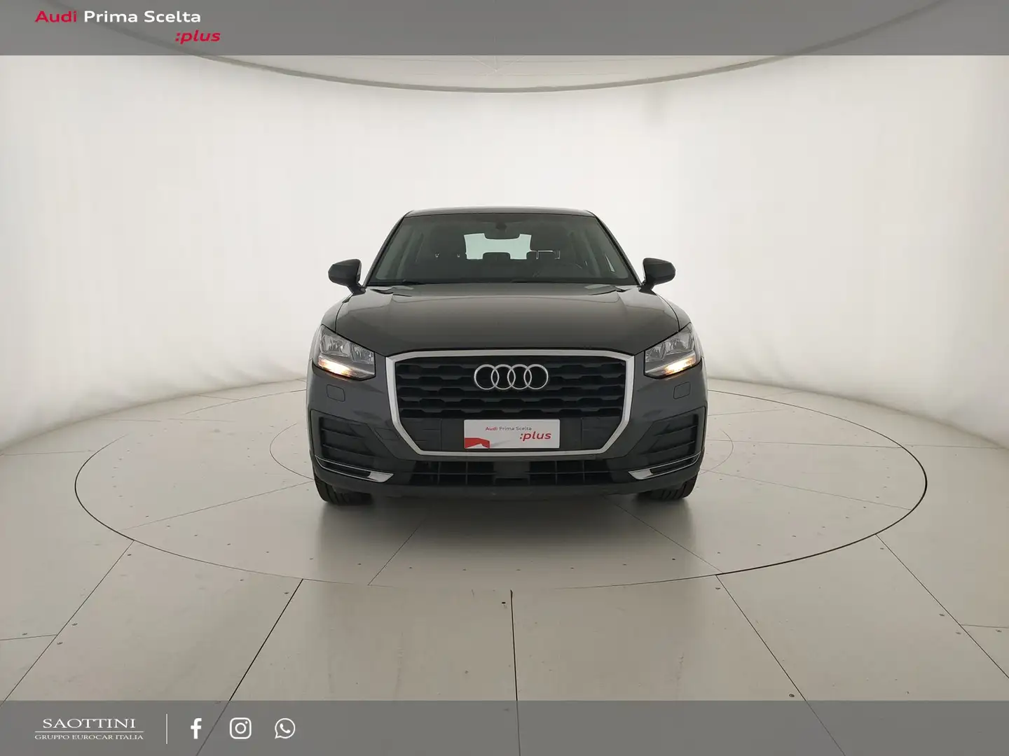 Audi Q2 30 1.6 TDI Business S tronic Grigio - 2