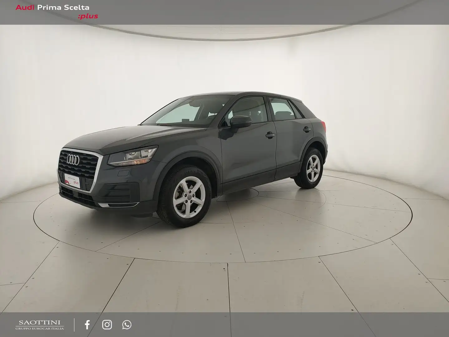 Audi Q2 30 1.6 TDI Business S tronic Grigio - 1