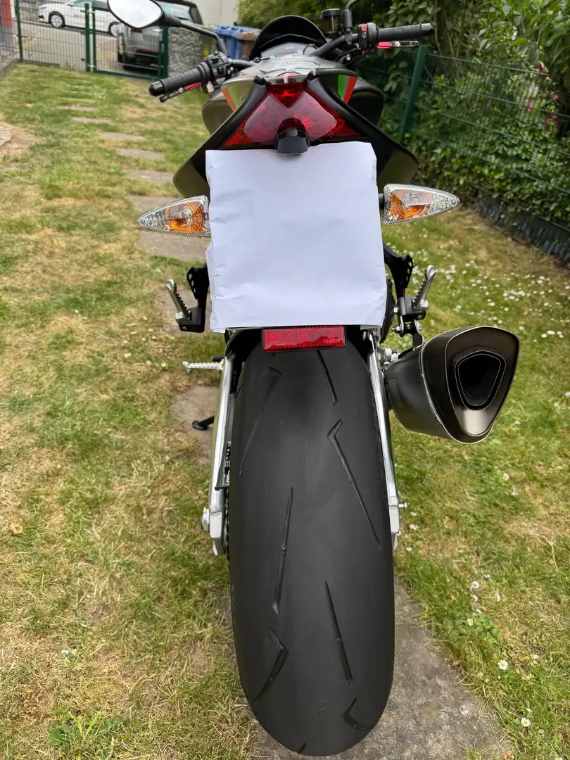 Aprilia Tuono V4 1100 factory Schwarz - 2