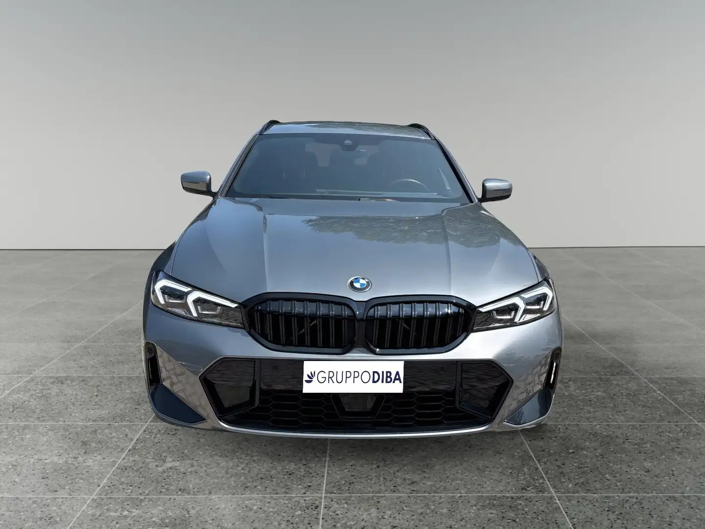 BMW 318 Serie 3 G21 2022 Touring 318d Touring mhev 48V MS Gris - 2